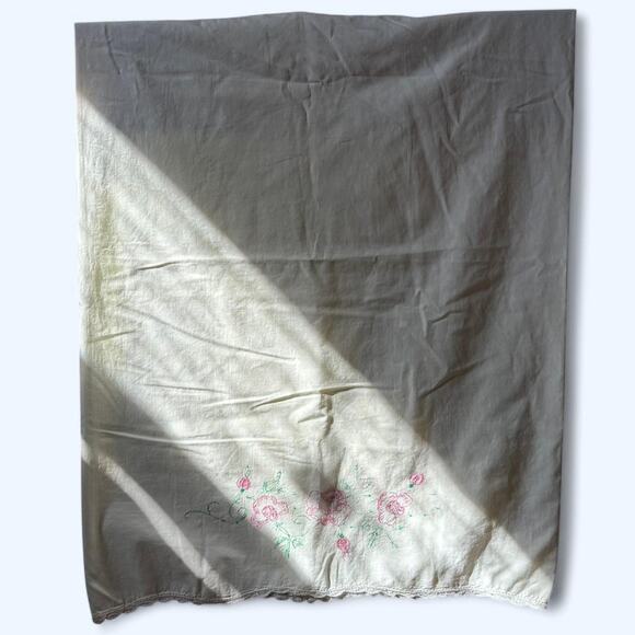 Vintage Handmade Embroidered Pink Flower Single Pillow Case Crochet Hem - Picture 4 of 5